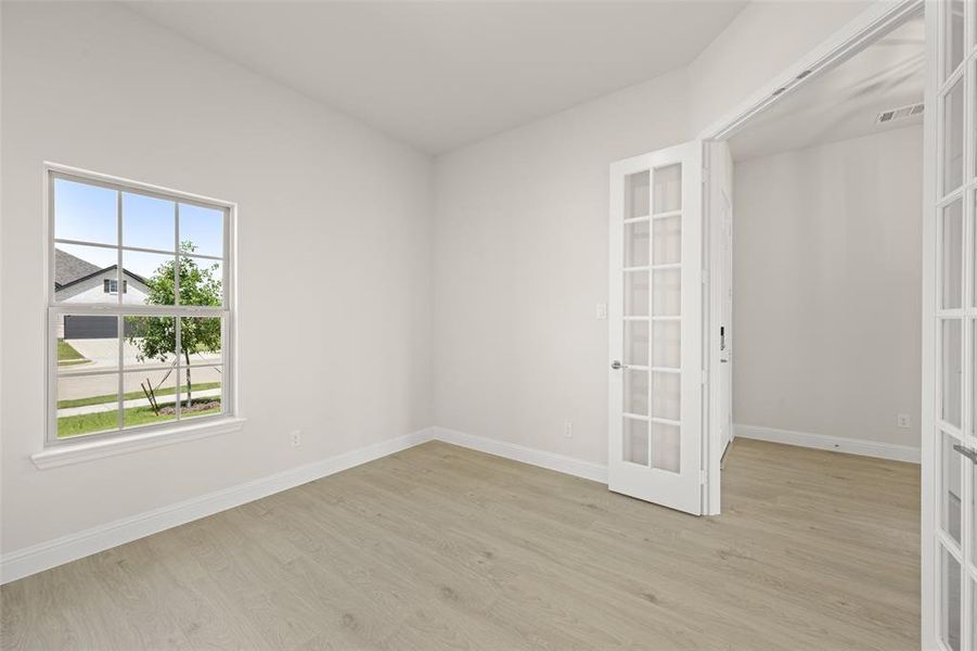 428 Burrow- Studio-1