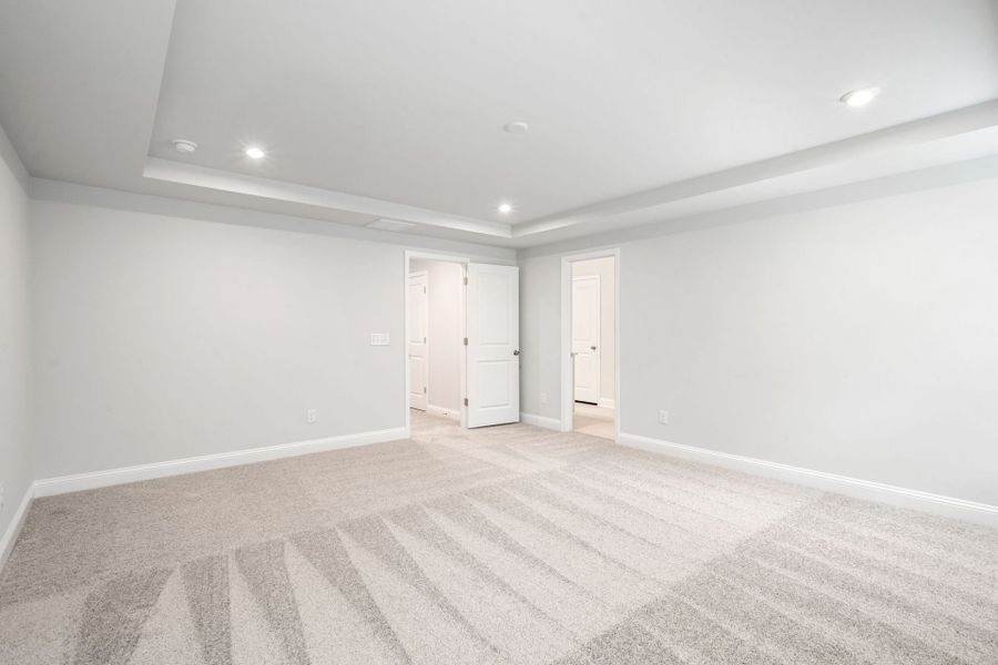 Spacious, unfurnished interior of a new home in Waterways, Richmond Hill (Image 40).
