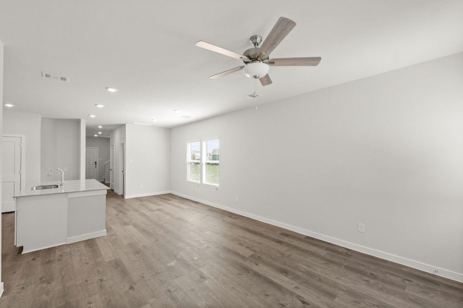 Spacious, unfurnished interior of a new home in The Villages at Westpointe, Dayton (Image 13).