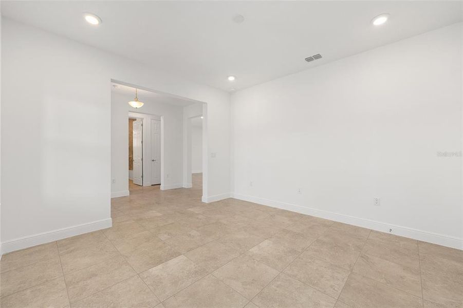 Spacious, unfurnished interior of a new home in , Ocala (Image 35).