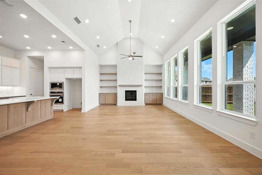 Spacious, unfurnished interior of a new home in Thompson Farms: 60ft. lots, Van Alstyne (Image 16). Spacious, unfurnished interior of a new home in Thompson Farms: 60ft. lots, Van Alstyne (Image 16).