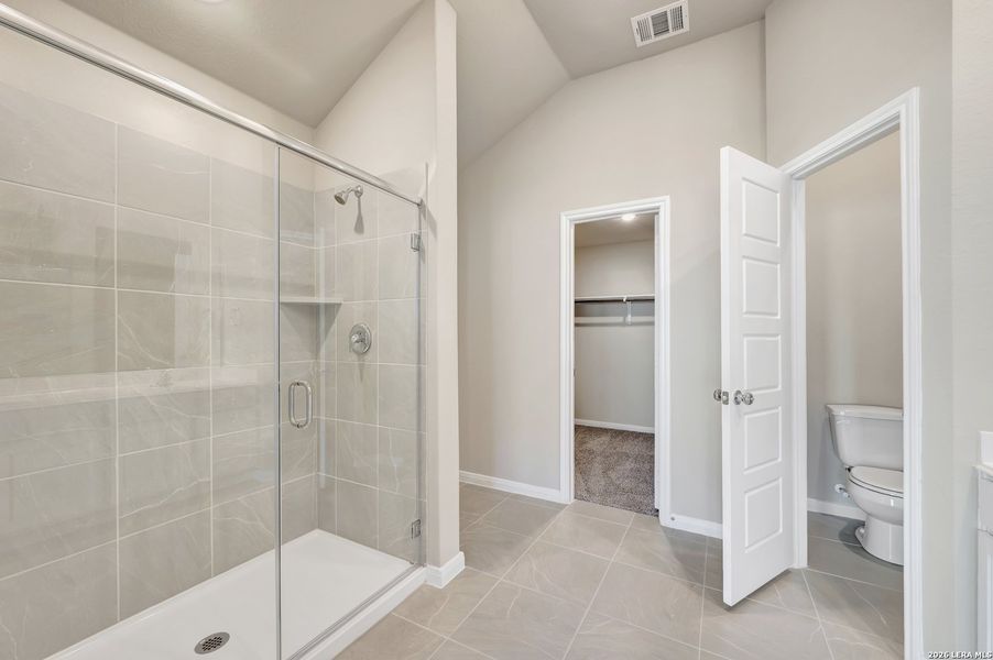 Furnished interior view inside a new home in Greenspoint Heights, Seguin (Image 8).