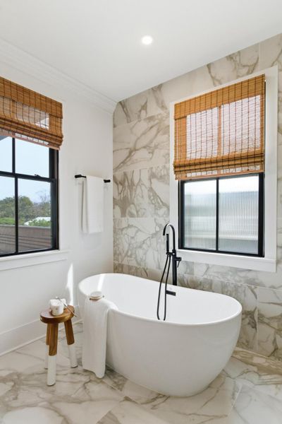 Furnished interior view inside a new home in , Charleston (Image 77).