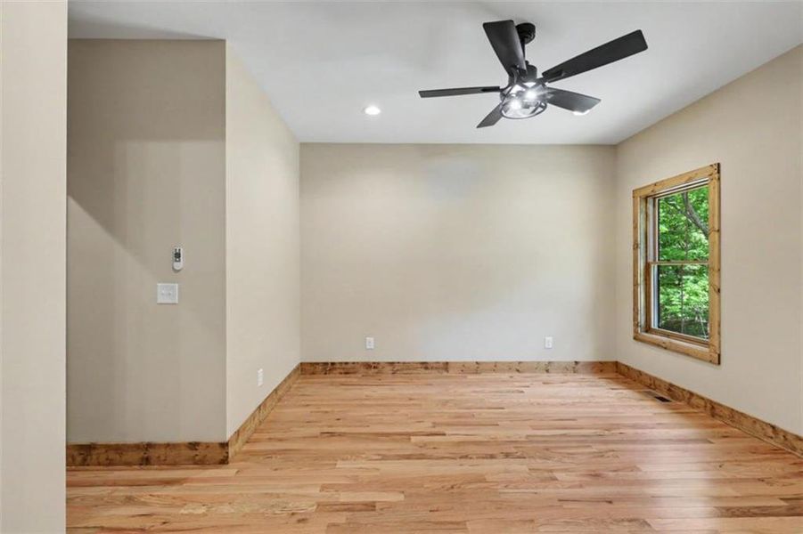 Spacious, unfurnished interior of a new home in , Blairsville (Image 34).