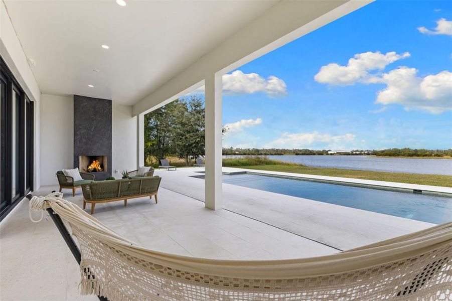 Exterior details and patio area of a home in , Myakka City (Image 35).
