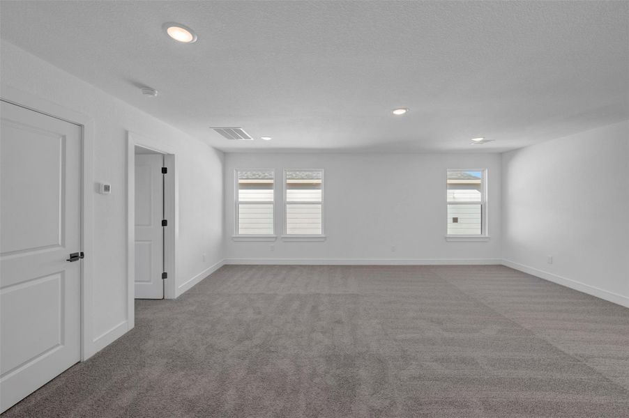 Huge flexible loft upstairs (*Photo not of actual home and used for illustration purposes only.)