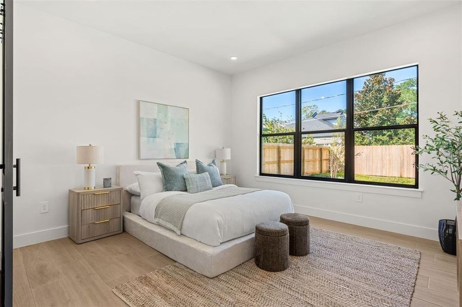 Furnished interior view inside a new home in , Orlando (Image 37).