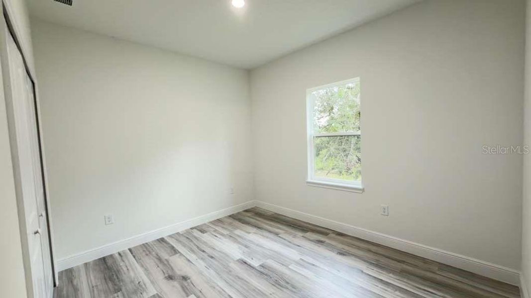 Spacious, unfurnished interior of a new home in , Ocala (Image 18).