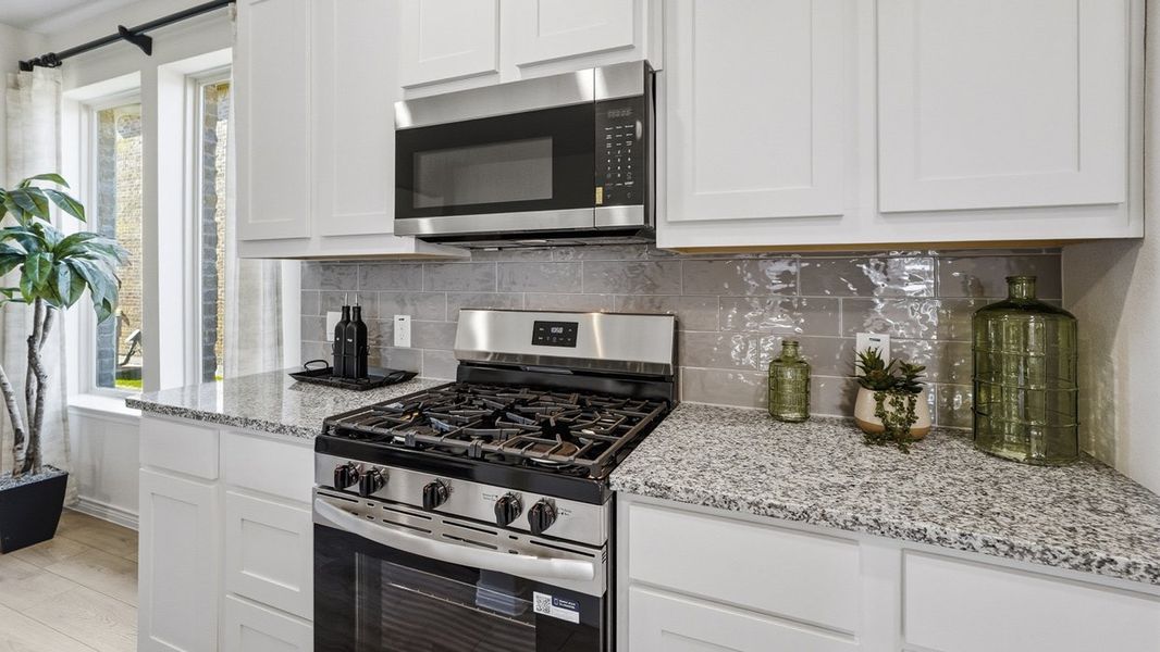 Representative furnished interior of a home built from the Lakehurst by D.R. Horton in The Woods at Lindsey Place, Anna (Image 12).