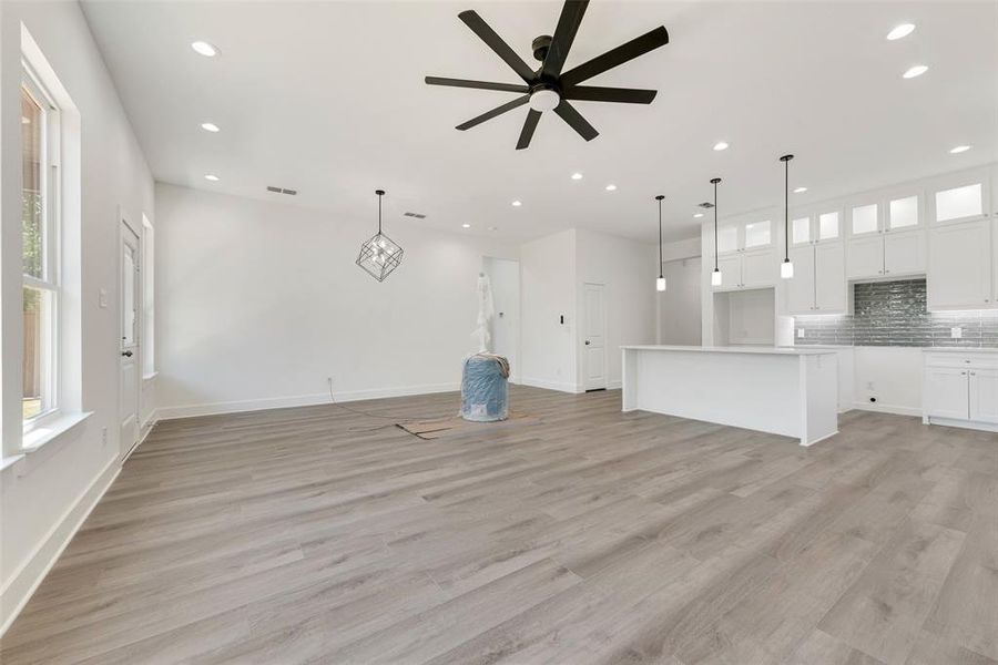 Spacious, unfurnished interior of a new home in , Dallas (Image 18). Spacious, unfurnished interior of a new home in , Dallas (Image 18).