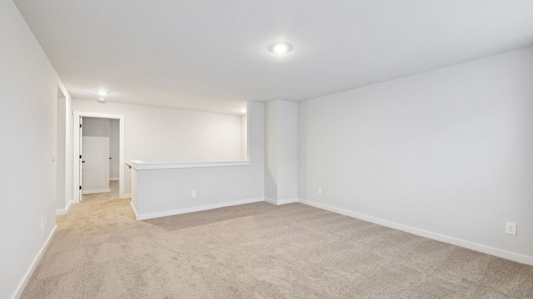 Spacious, unfurnished interior of a new home in Harvest Point, Spring Hill (Image 44).