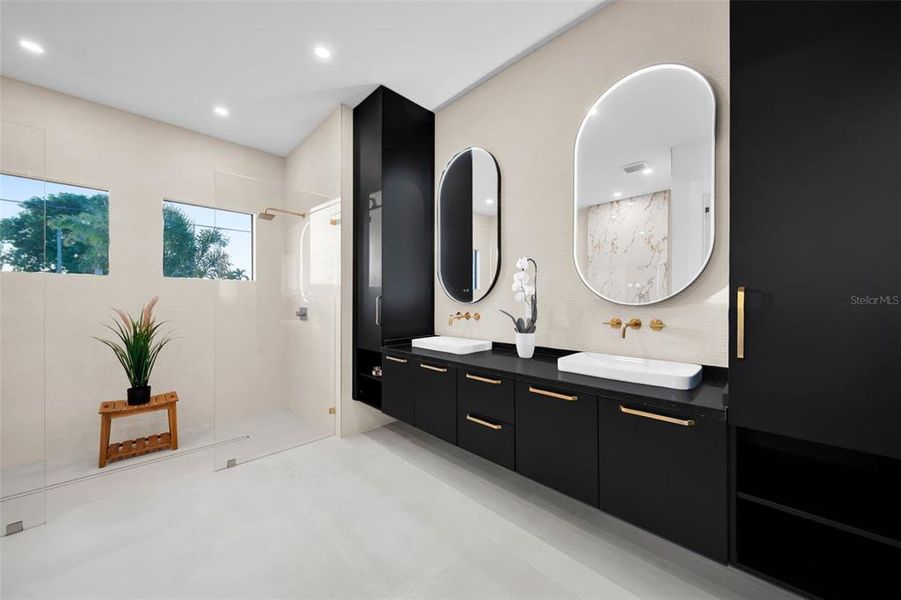 Furnished interior view inside a new home in , Cape Coral (Image 18).