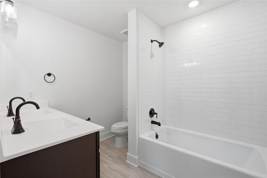 Furnished interior view inside a new home in Grand Oaks Reserve, Cleveland (Image 9).