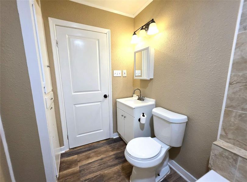 Furnished interior view inside a new home in , Brownwood (Image 7).