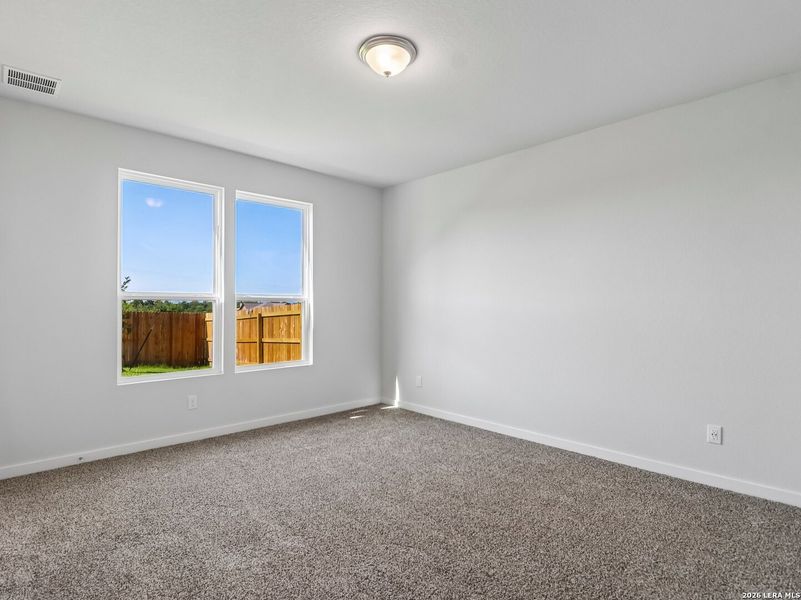 Spacious, unfurnished interior of a new home in Talley Fields, San Antonio (Image 19).