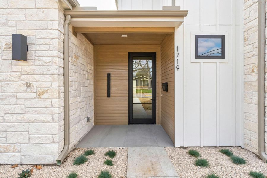 Exterior details and patio area of a home in , Austin (Image 21).