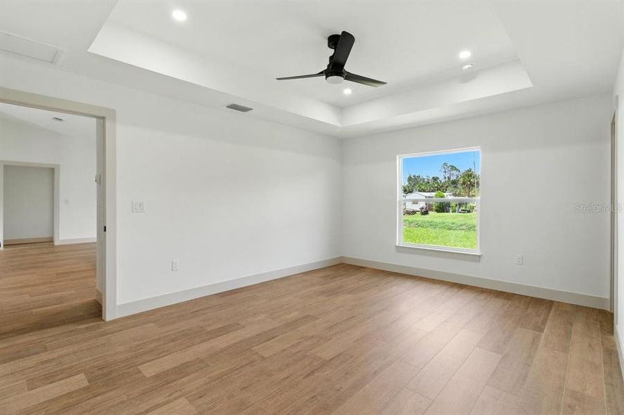 Spacious, unfurnished interior of a new home in , North Port (Image 18).