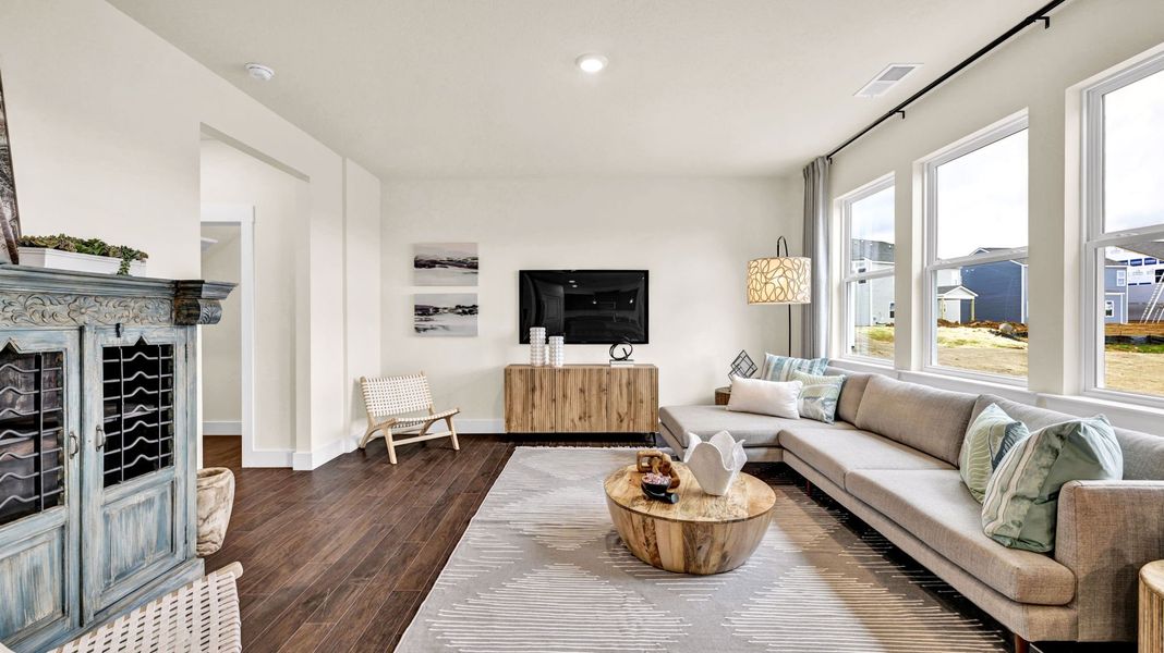 Representative furnished interior of a home built from the Darwin by D.R. Horton in Harbor Crest, Ooltewah (Image 7).