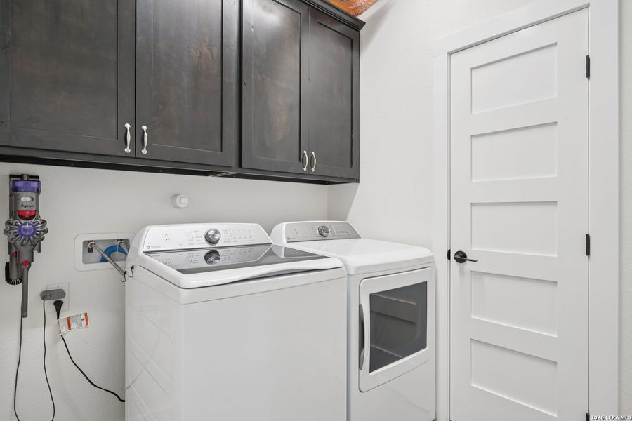 Image 37 of a home in .