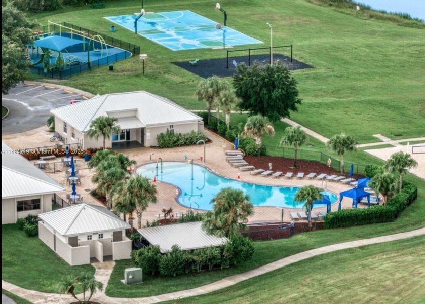 Community amenities in , Sebring (Image 18). Community amenities in , Sebring (Image 18).