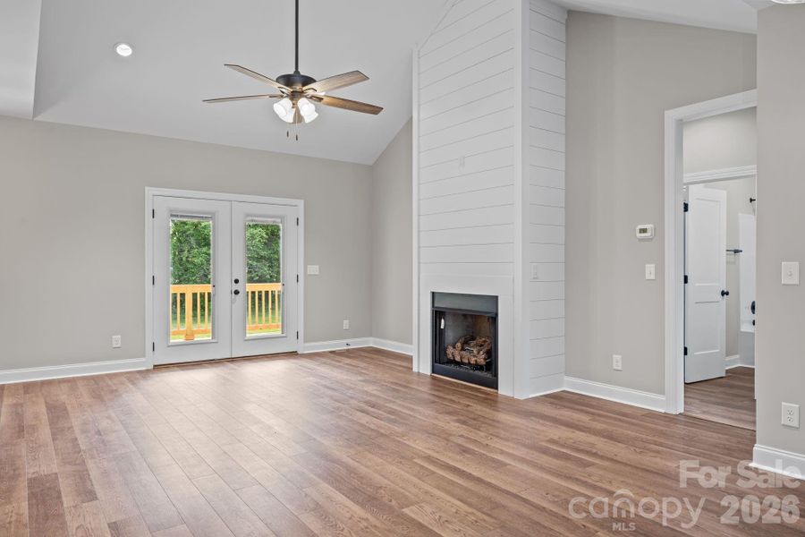Spacious, unfurnished interior of a new home in , Salisbury (Image 30).