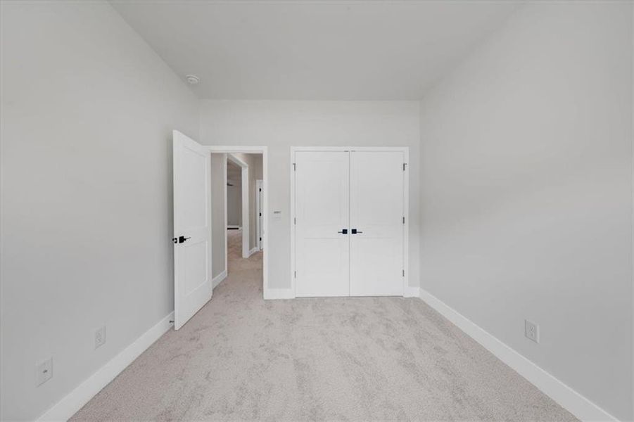 Spacious, unfurnished interior of a new home in Canterbury Villas, Carrollton (Image 25).