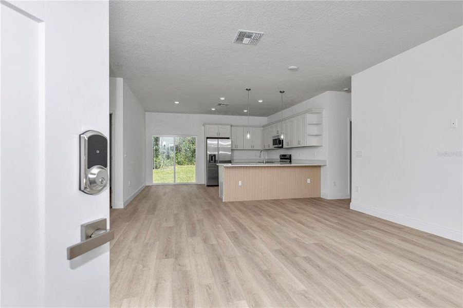 Spacious, unfurnished interior of a new home in , Citrus Springs (Image 20). Spacious, unfurnished interior of a new home in , Citrus Springs (Image 20).