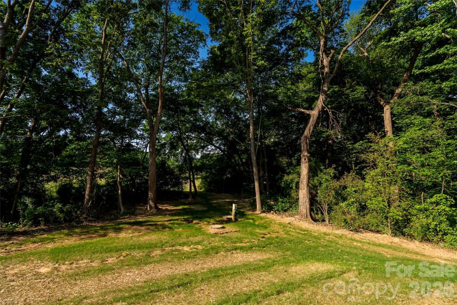 Natural landscape and outdoor views near in Monroe (Image 34). Natural landscape and outdoor views near in Monroe (Image 34).