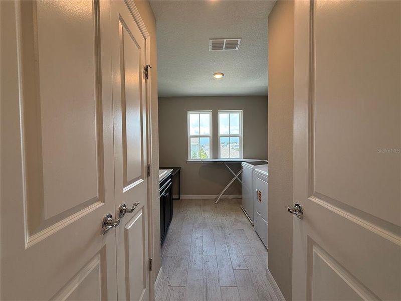 Image 40 of a home in Winding Meadows.