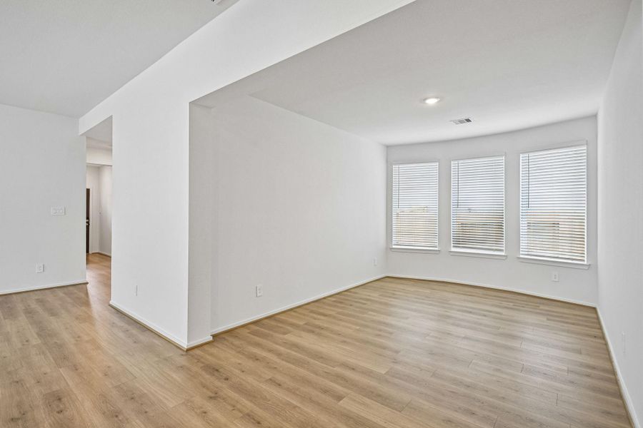 Spacious, unfurnished interior of a new home in Riviera Pines - Premier Series, Huffman (Image 40).
