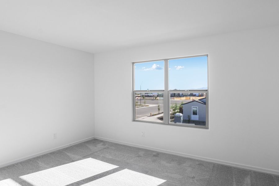 Spacious, unfurnished interior of a new home in Artisan at Asante Vista Collection, Surprise (Image 19).