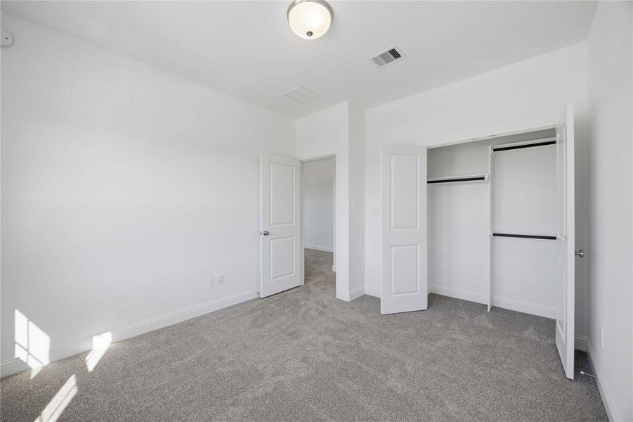 Spacious, unfurnished interior of a new home in Sienna, Missouri City (Image 29). Spacious, unfurnished interior of a new home in Sienna, Missouri City (Image 29).