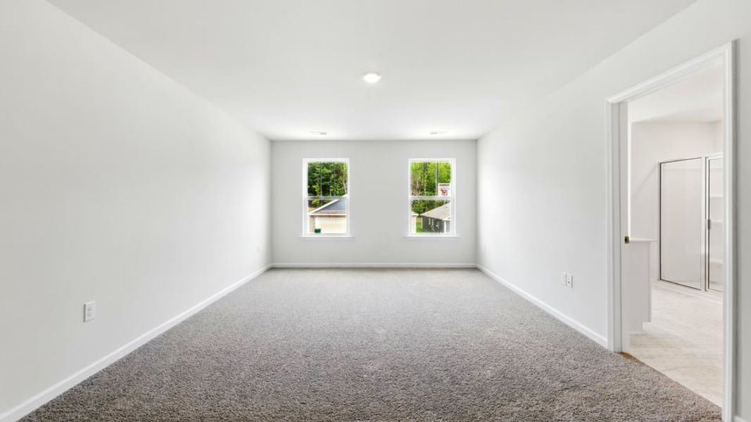 Spacious, unfurnished interior of a new home in Treemont Commons, Wellford (Image 27).