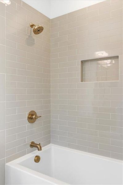 Image 99 of a home in Aster.