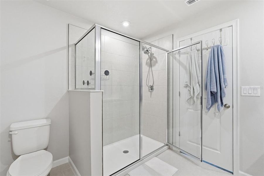 Furnished interior view inside a new home in , Lutz (Image 34).