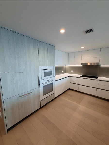 Image 16 of a home in .