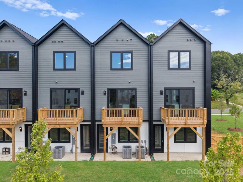 Image 18 of a home in .