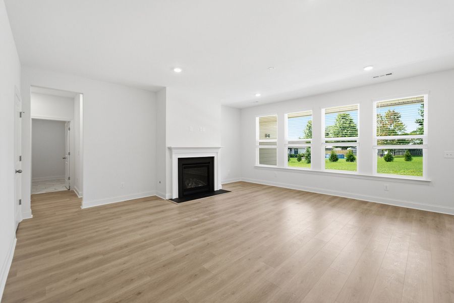 Spacious, unfurnished interior of a new home in Dorris Farm, White House (Image 26).