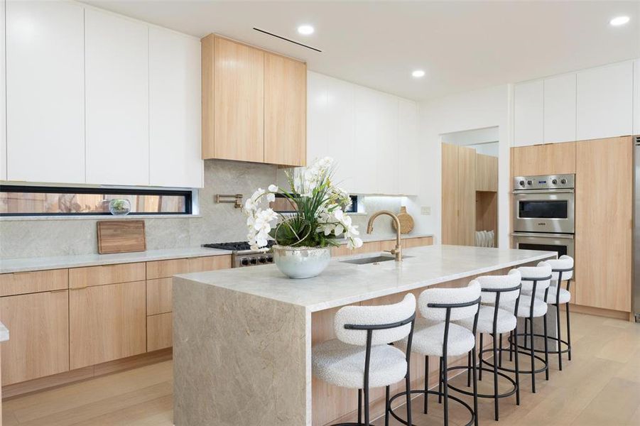 Furnished interior view inside a new home in , Dallas (Image 24).