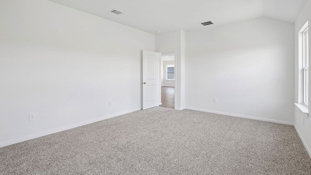 Spacious, unfurnished interior of a new home in Prairie Lakes, Buda (Image 47).
