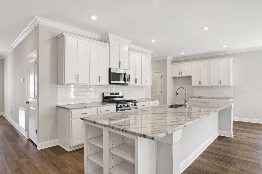 Representative furnished interior of a home built from the Drexel by Maronda Homes in Bellview Pointe, Bellview (Image 5).