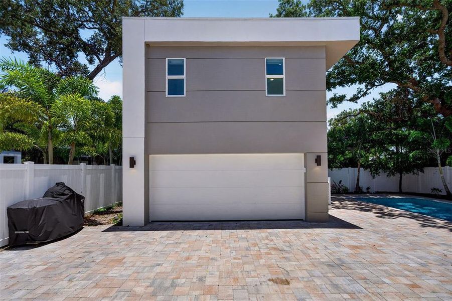 Exterior details and patio area of a home in , Sarasota (Image 26).