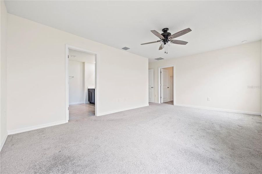 Spacious, unfurnished interior of a new home in Avalon Woods, Newberry (Image 21). Spacious, unfurnished interior of a new home in Avalon Woods, Newberry (Image 21).