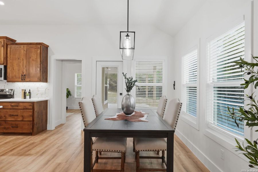 Furnished interior view inside a new home in , Canyon Lake (Image 9).