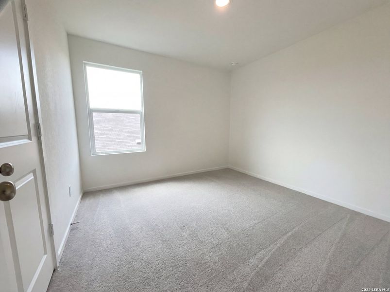 Spacious, unfurnished interior of a new home in Waters Edge, Seguin (Image 11).