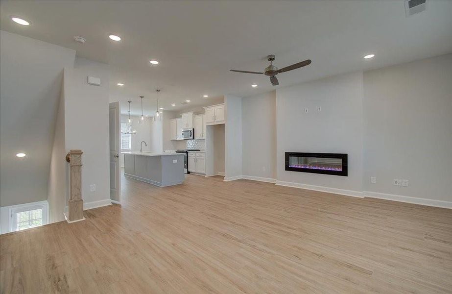 Spacious, unfurnished interior of a new home in Townes at South Main, Kennesaw (Image 18).