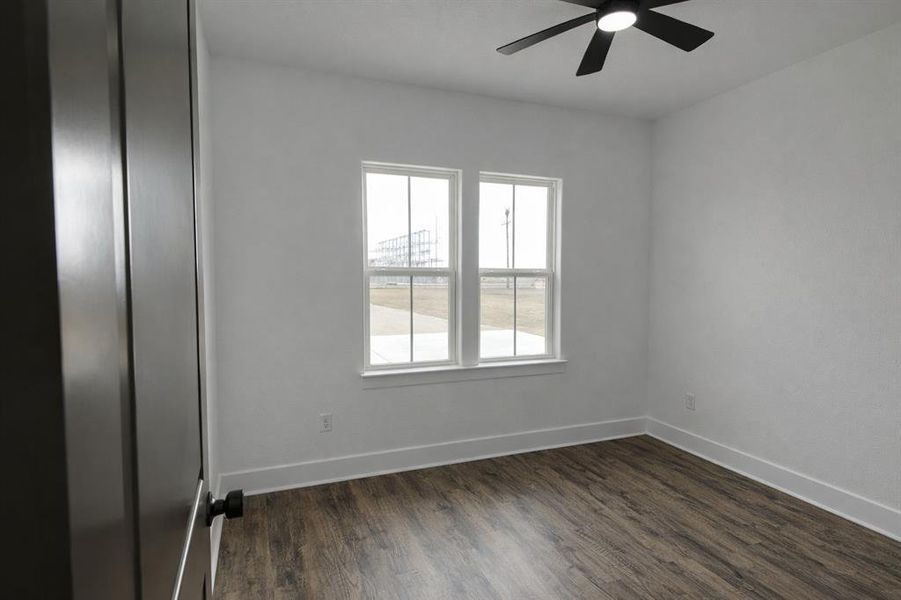 Spacious, unfurnished interior of a new home in , Sadler (Image 21).