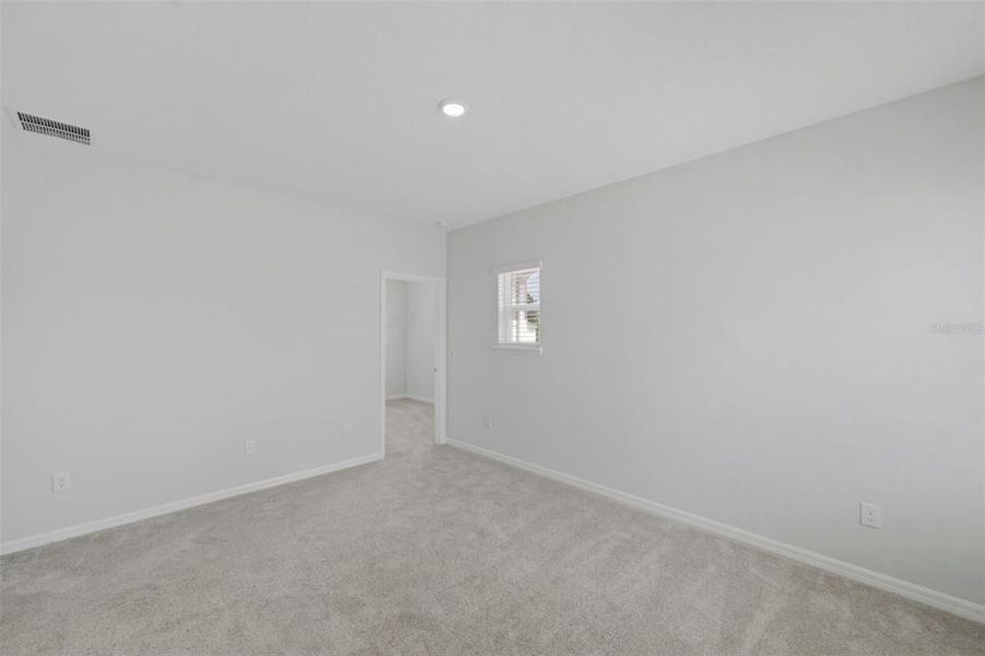 Spacious, unfurnished interior of a new home in Hammock at Two Rivers, Zephyrhills (Image 77).