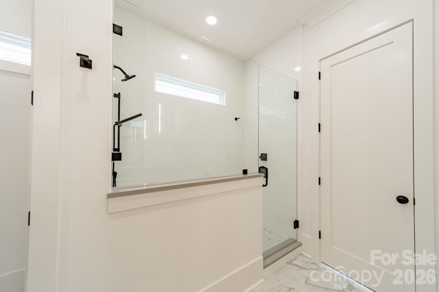 Image 43 of a home in .