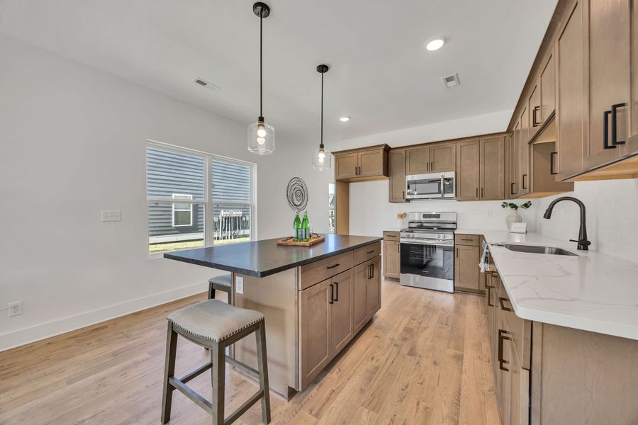 Representative furnished interior of a home built from the Fontaine by Parkside Builders in The Parks of Mill Town, Chattanooga (Image 10).